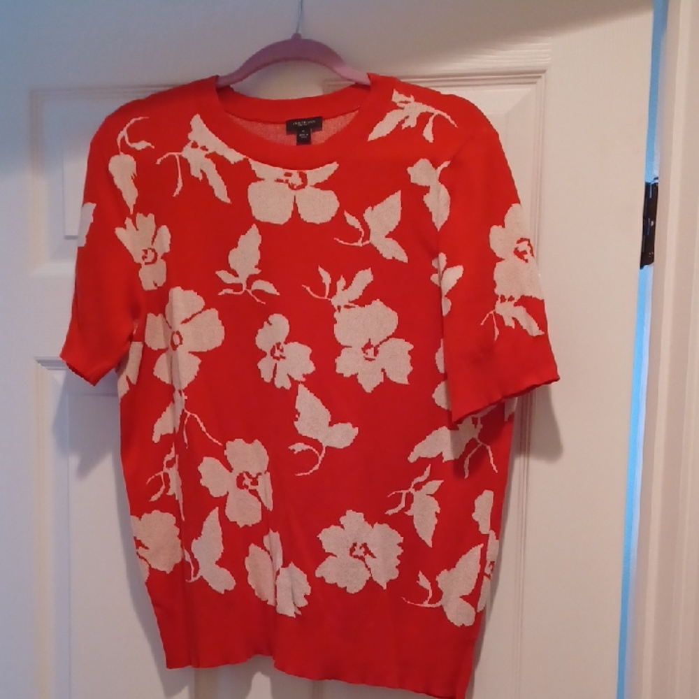 Ann Taylor Size XL Short Sleeve Sweater.